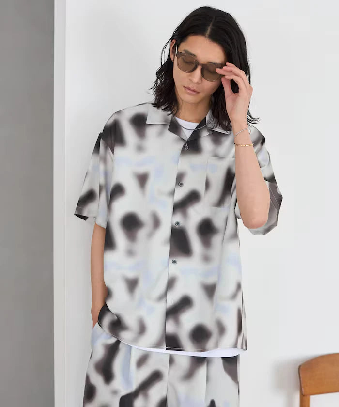 Open Collar Pattern Short Sleeve Shirt