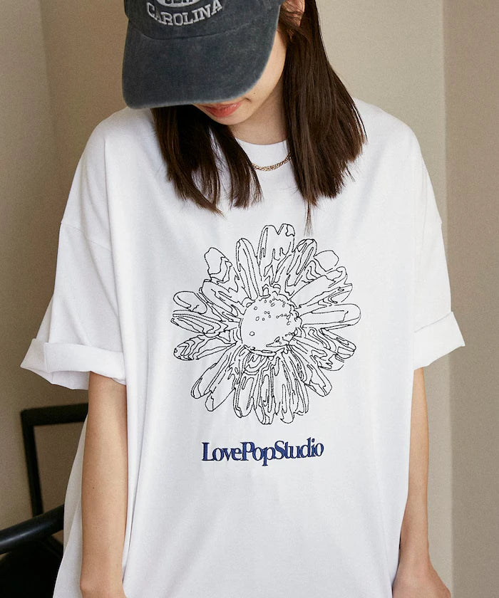 Love Pop Studio Flower Embroidery T-Shirt
