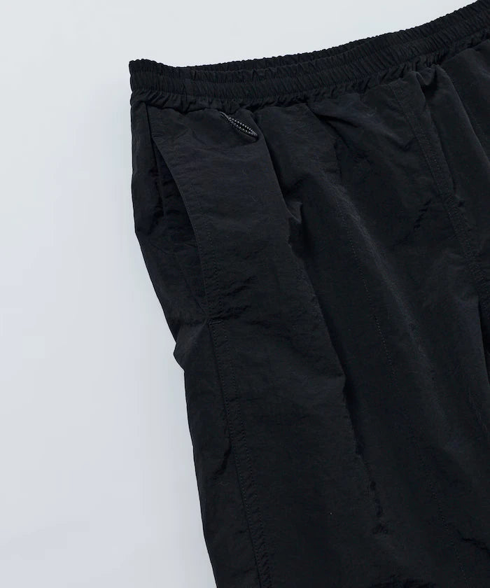 Nylon Medium Length Baggy Shorts