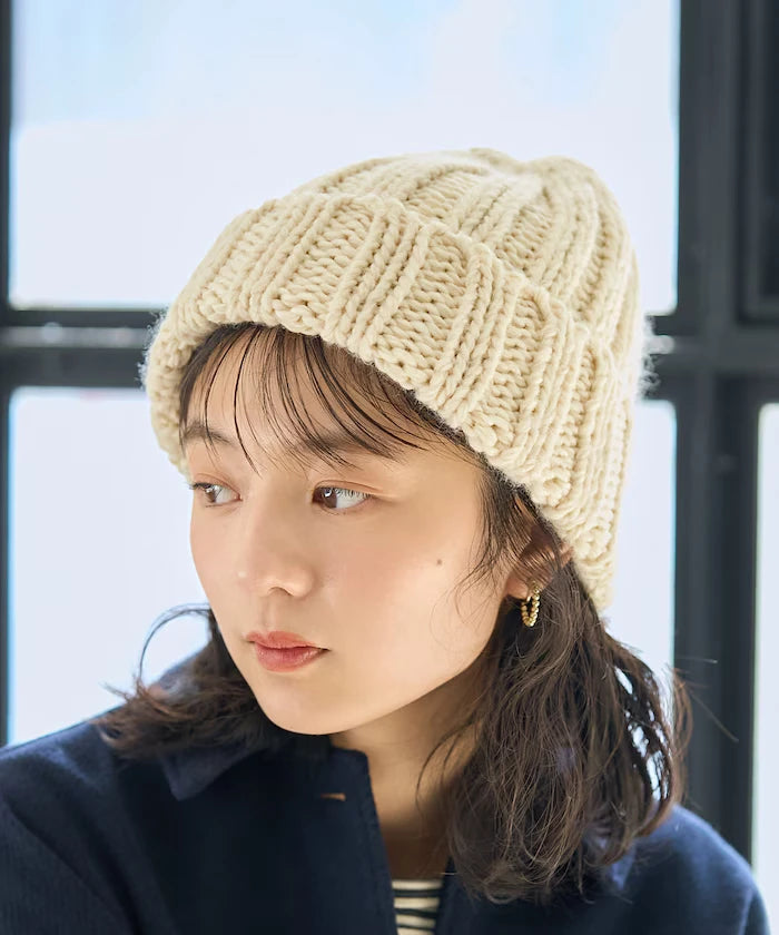 Thick-knit beanie