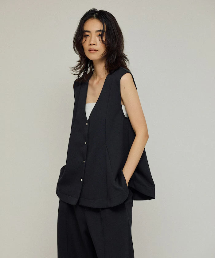 Peplum Silhouette V-Neck Gilet / Vest