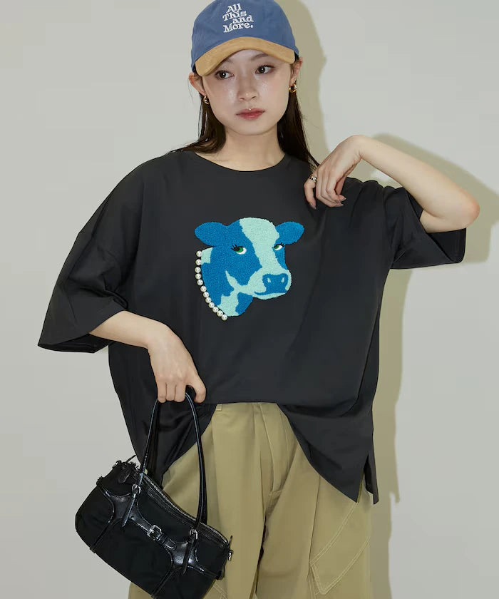 Big T-shirt with Pearl and Sagara Embroidery - Limited Edition