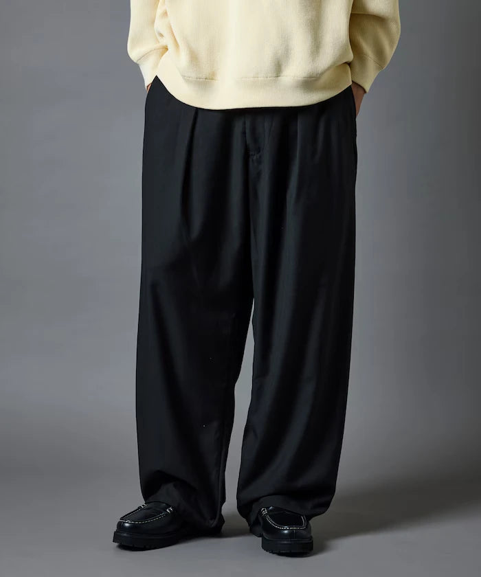 Wide Silhouette Barrel Leg Slacks Pants