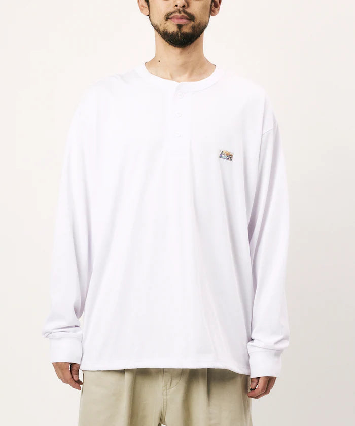 FREAK'S STORE for BEACH & FES Relax Fit One Point Logo Spindle Henley Neck Long Sleeve T-Shirt