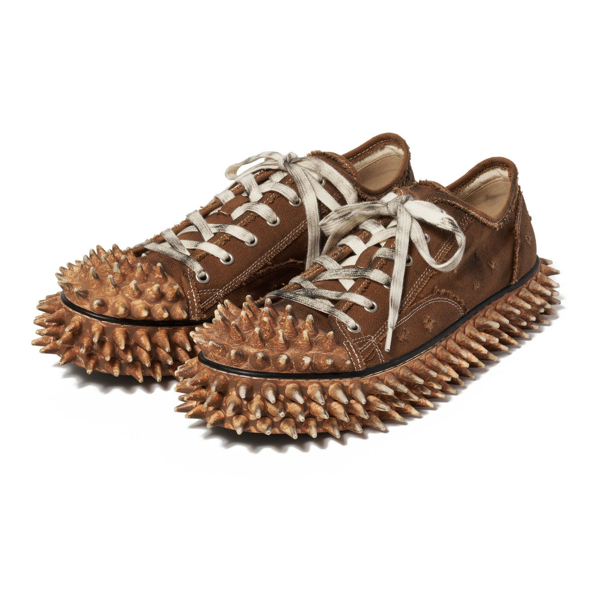DIRTY SPIKE TOE　CAP CANVAS SNEAKER