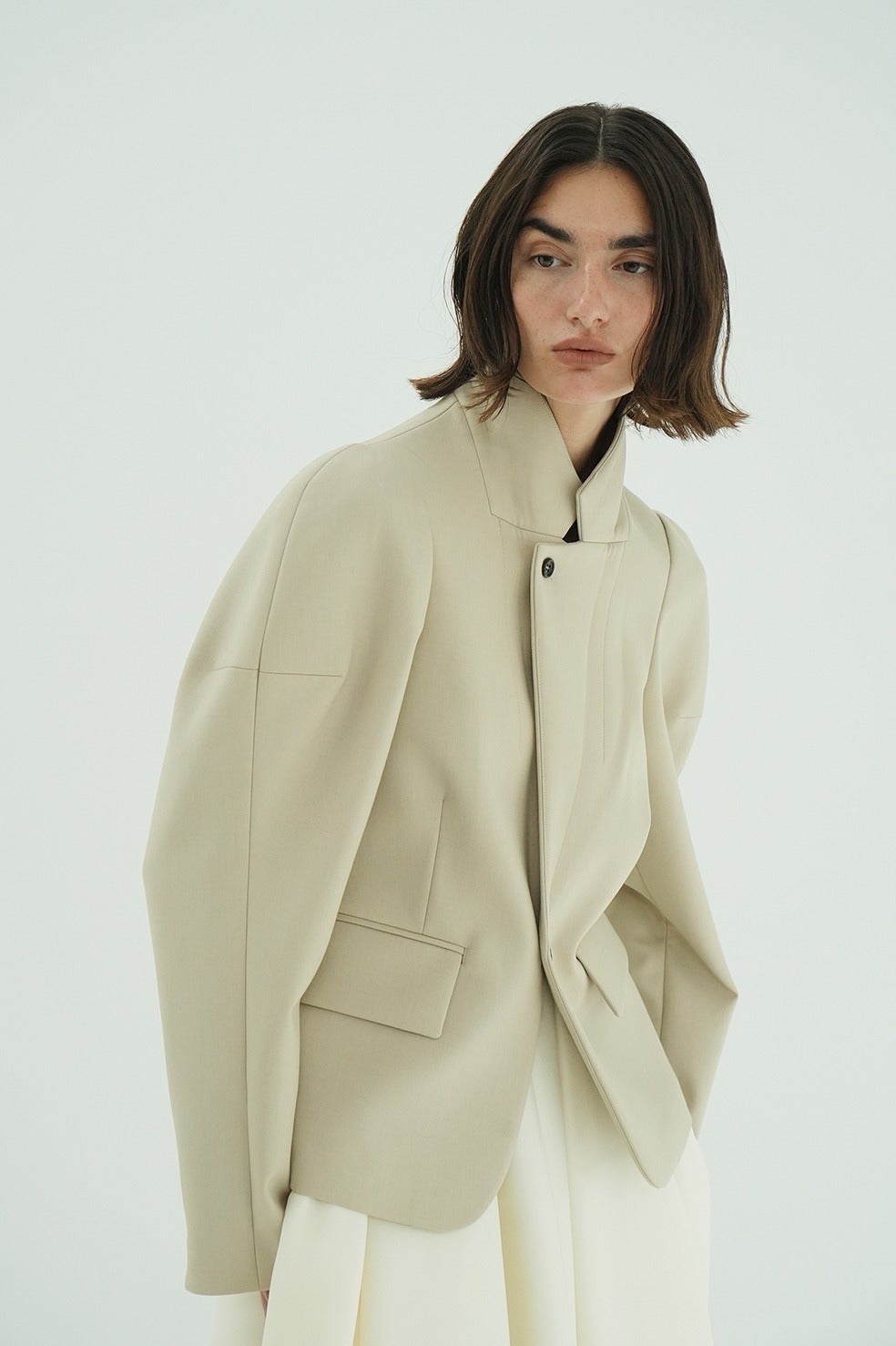 SCULPTED SLEEVE COMPACT JACKET