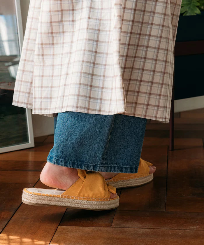Espadrille-style Ribbon Sandals [Available in sizes 36-38]