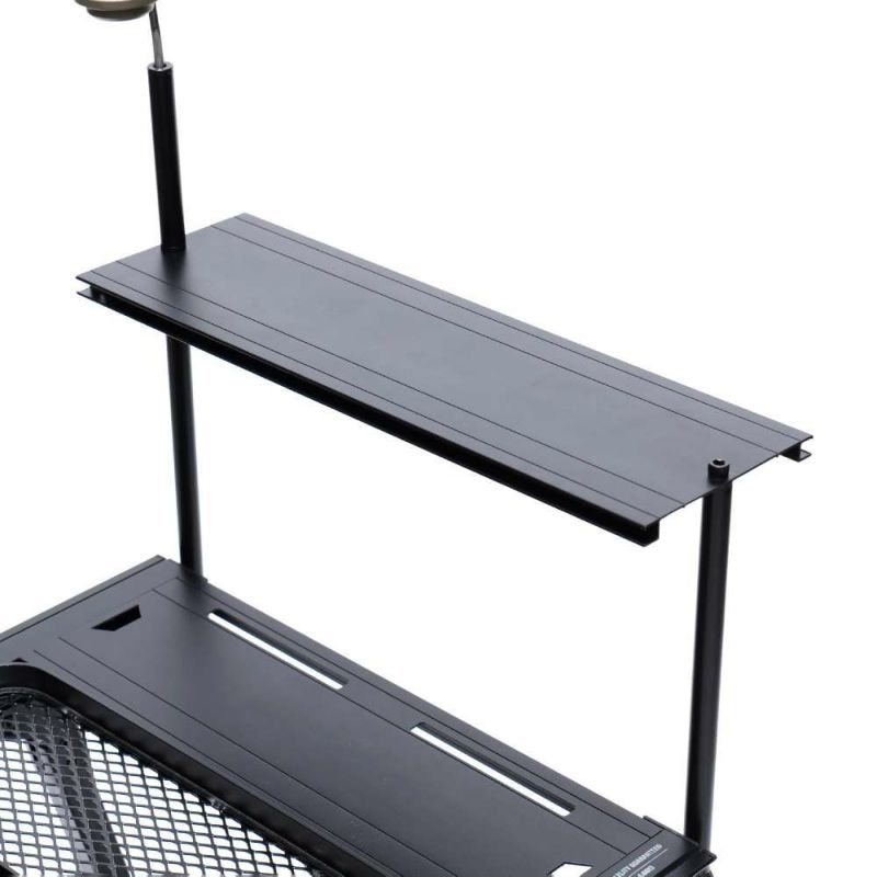 FOLDING TABLE
