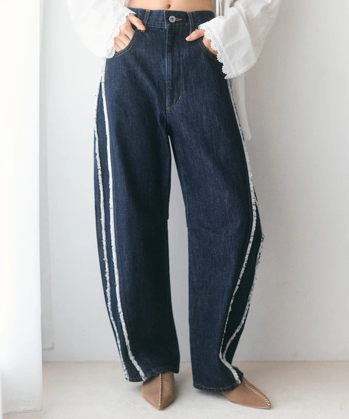 Side Fringe Curve Denim