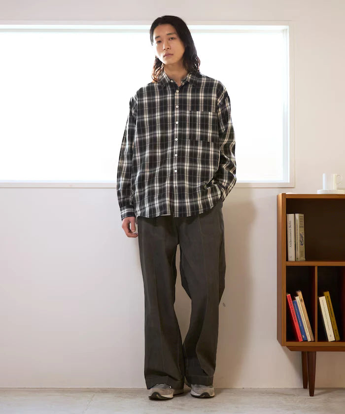 Fade processing cotton tuck wide pants