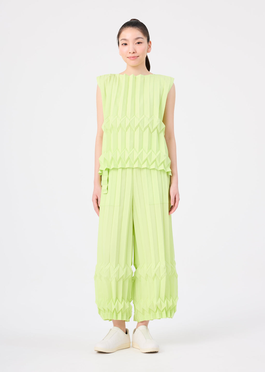 Tree Pleats