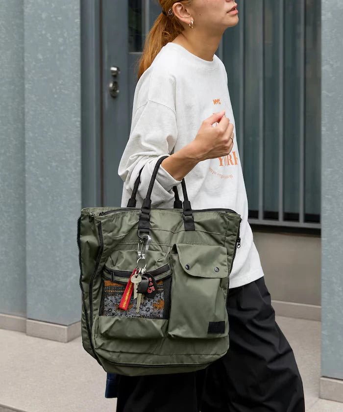 EXPANDER HELMET TOTE BAG