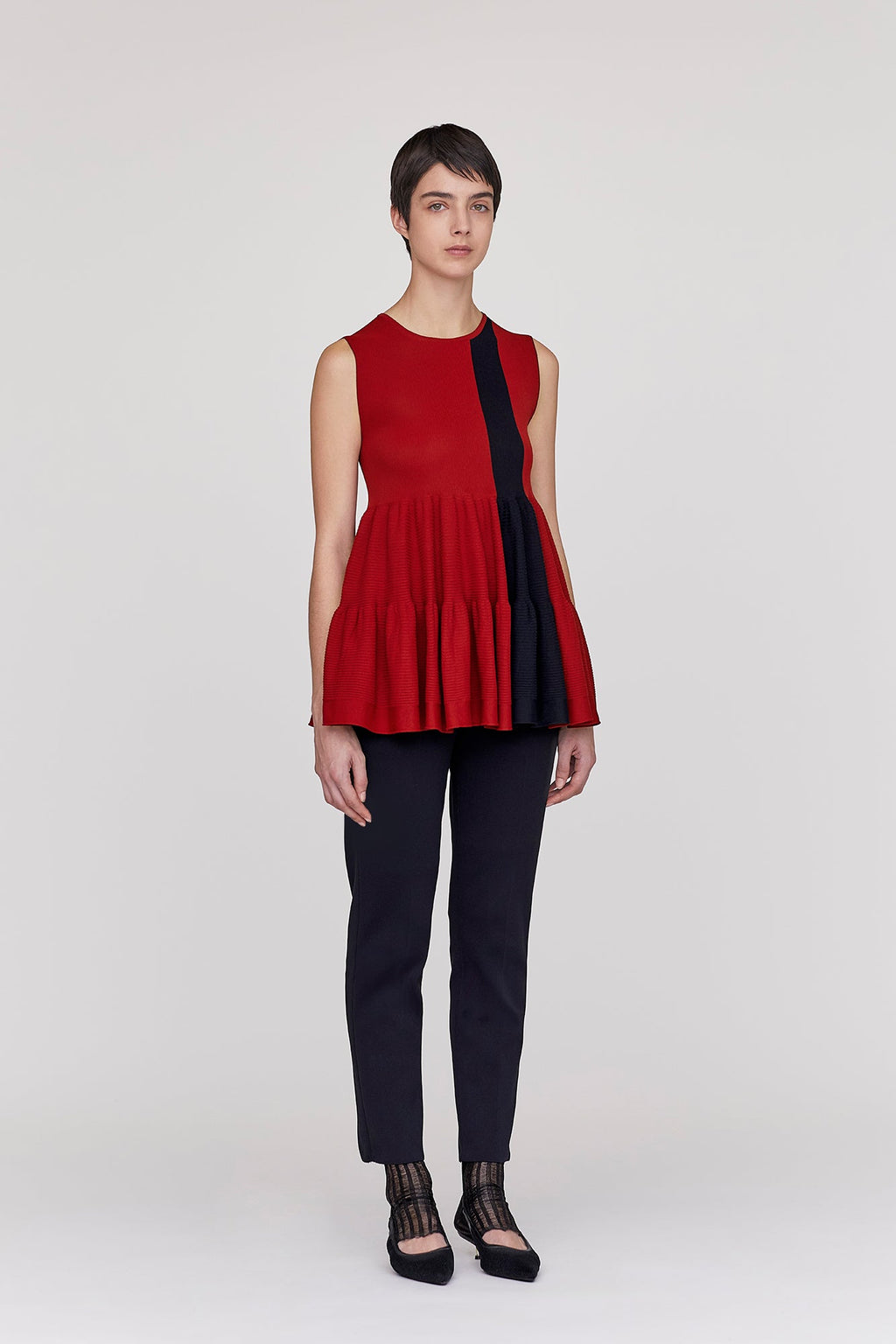 CASCADES SLEEVELESS TOP
