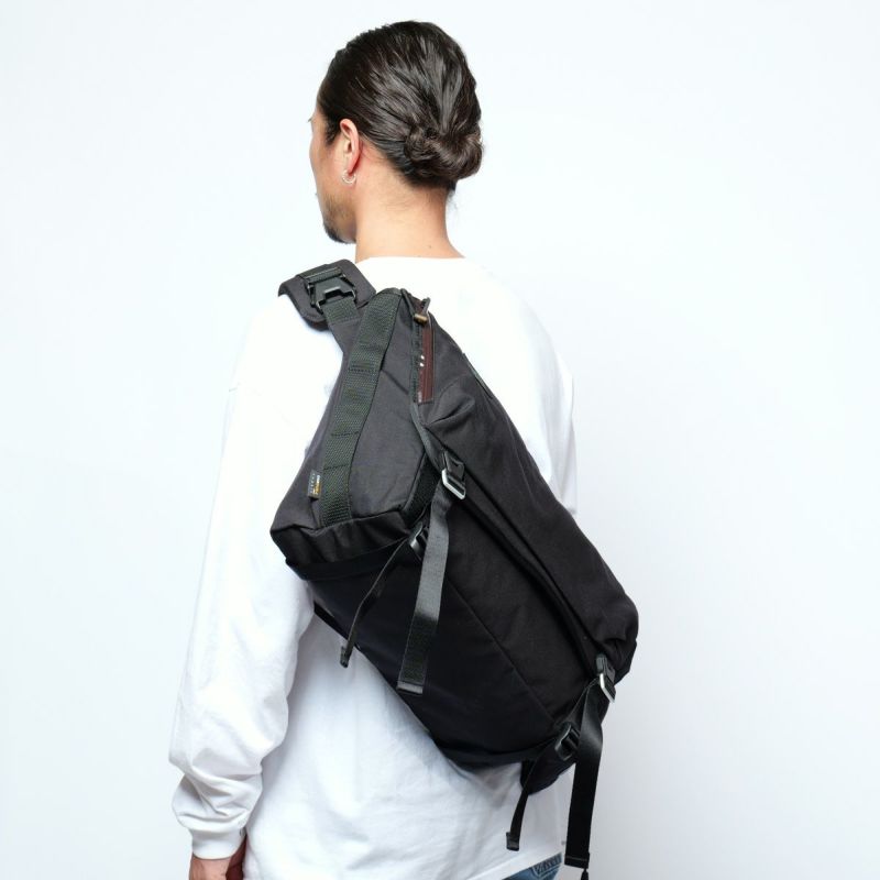 330×1100D CORDURA STANDARD SERIES MESSENGER / BROWN