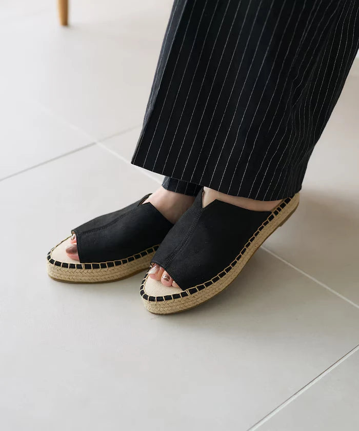 Espadrille-style sandals [36-38 size range]