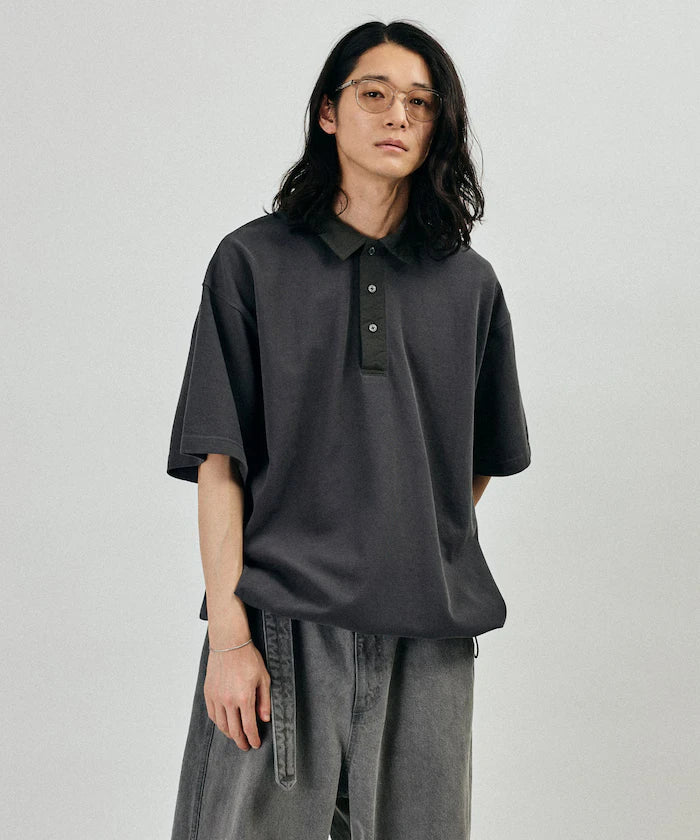 Big Silhouette Spindle Short Sleeve Tech Polo