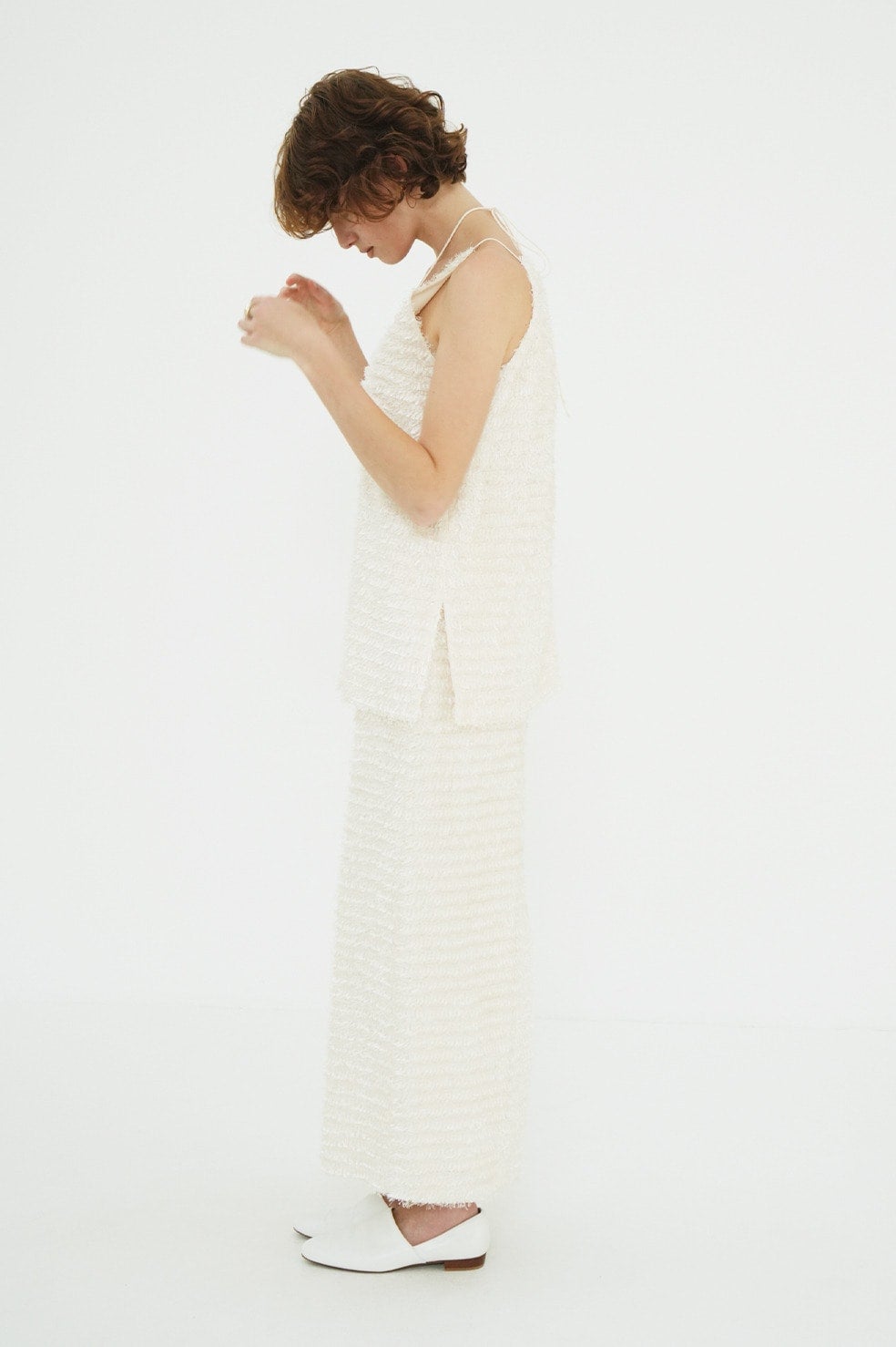 FEATHER STRAIGHT SKIRT