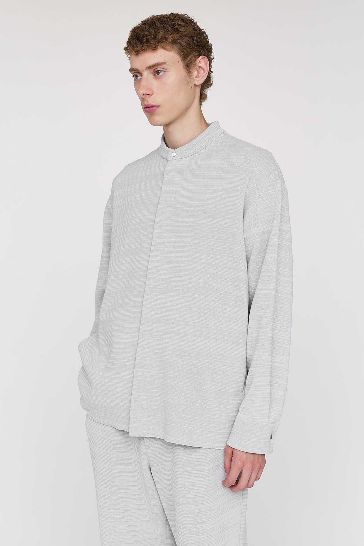 SOFT MILAN STAND COLLAR COVERED PLACKET SHIRT