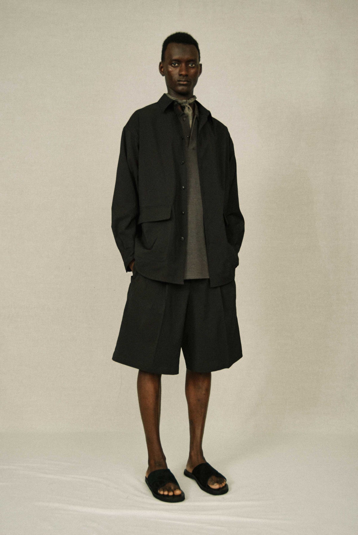 DOUBLE PLEATED SHORTS