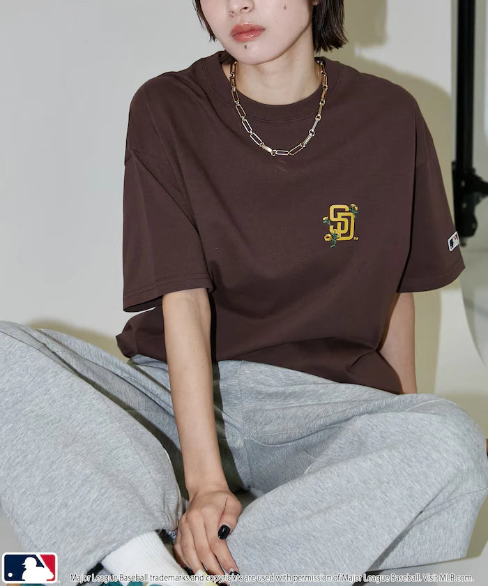 MLB One-Point Flower Embroidery T-Shirt