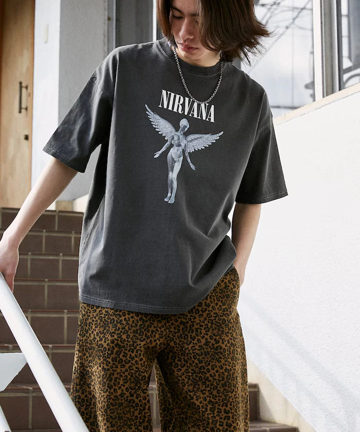 NIRVANA IN UTERO Band T-shirt Limited Edition