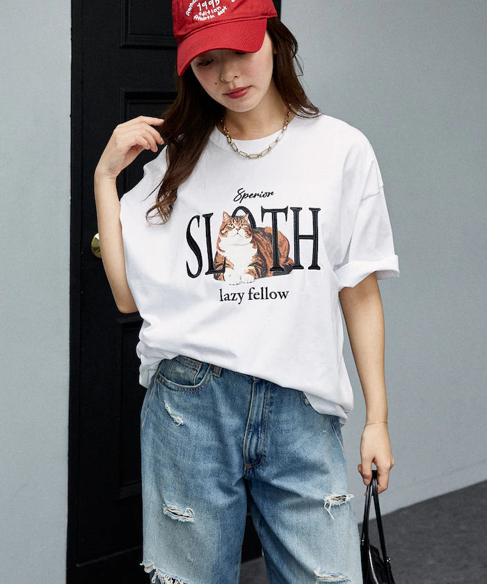 <Functional Material> SLOTH Embroidered Cat T-Shirt Limited Edition