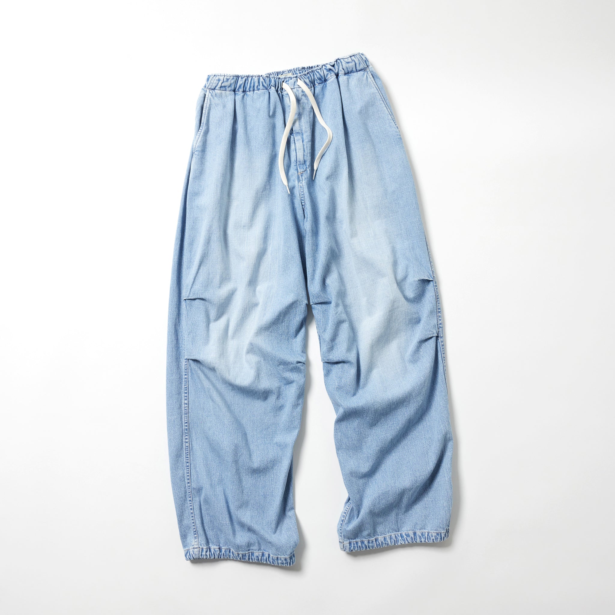 Recycled Waste Suvin Cotton Yarn 10oz. Jelt Denim Knee Tuck Easy Pants Bleach Washed