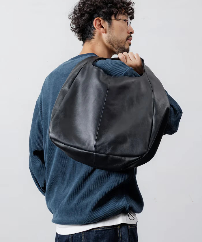 Leather Handbag / One Handle Handbag / Cowhide / Water-Repellent Leather / A4 Compatible