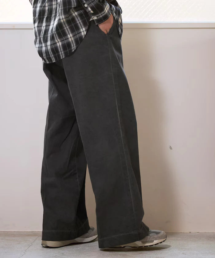 Fade processing cotton tuck wide pants