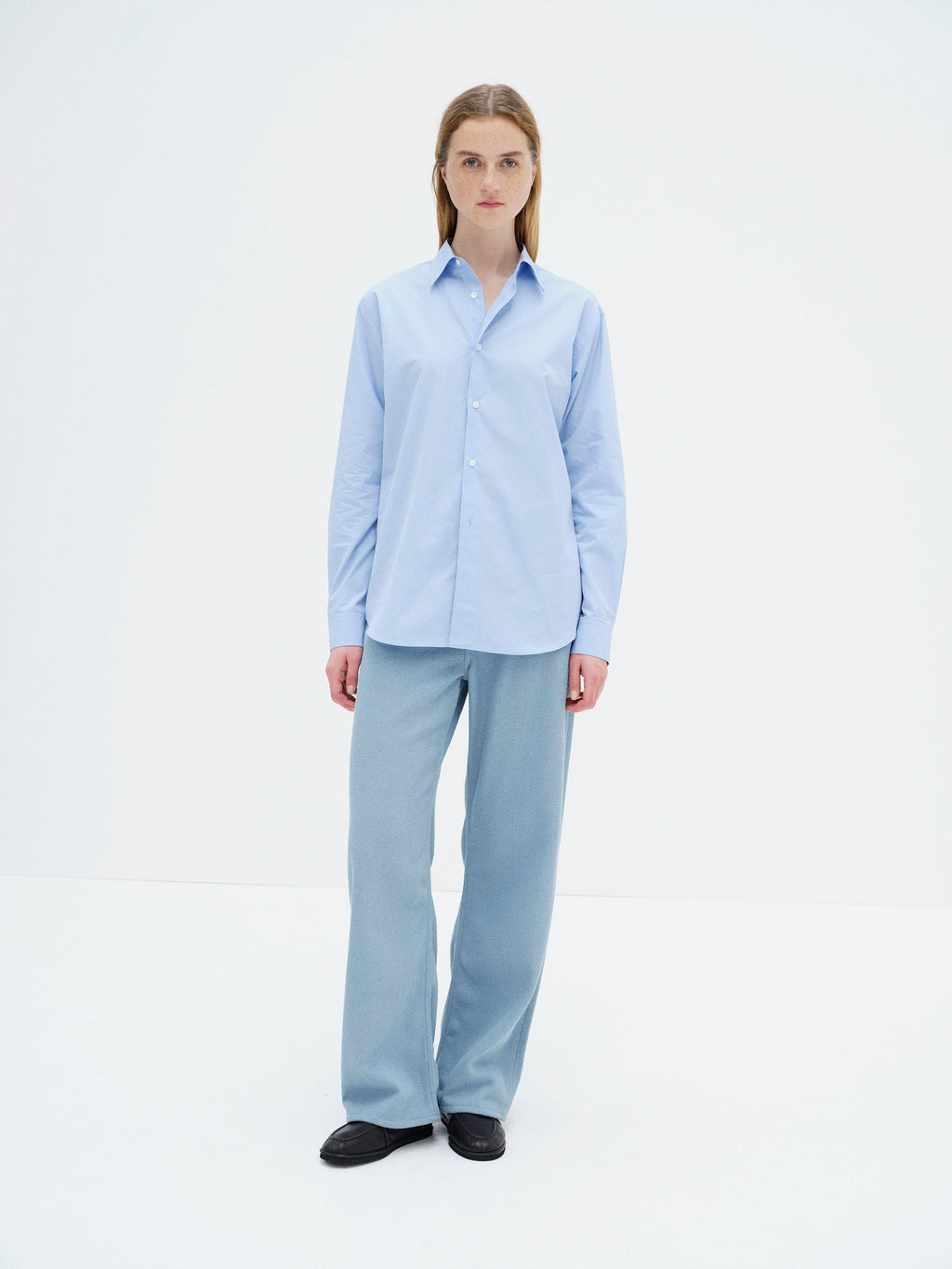 FINX LIGHT WEATHER CHAMBRAY SHIRT
