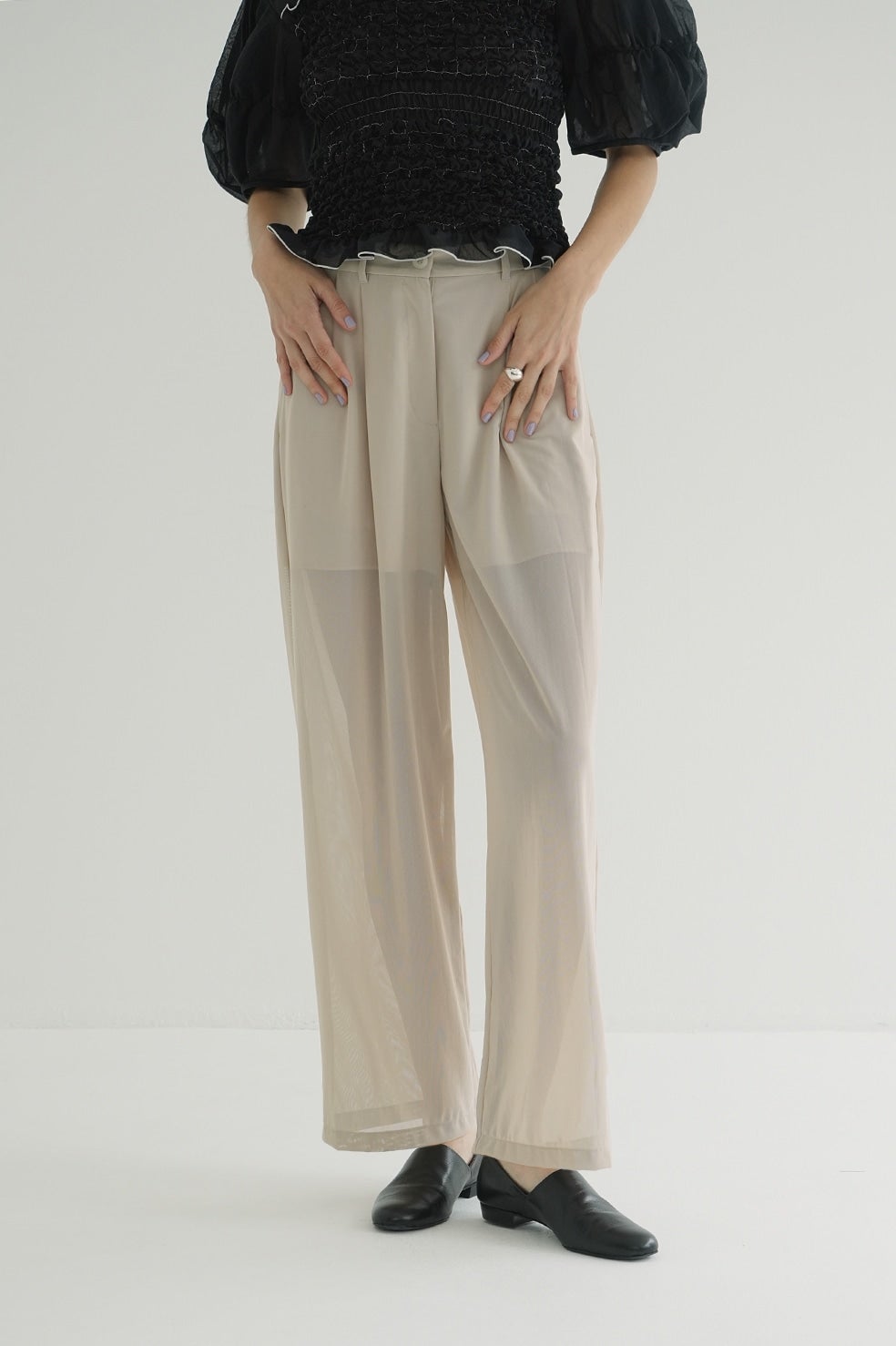 SHEER TUCK PANTS