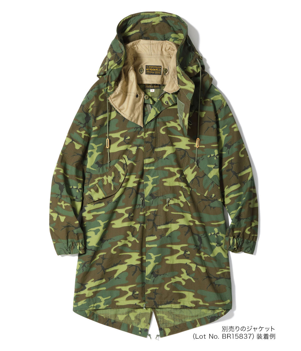 Type M-65 HOOD CAMOUFLAGE “WATER REPELLENT CIVILIAN MODEL.”