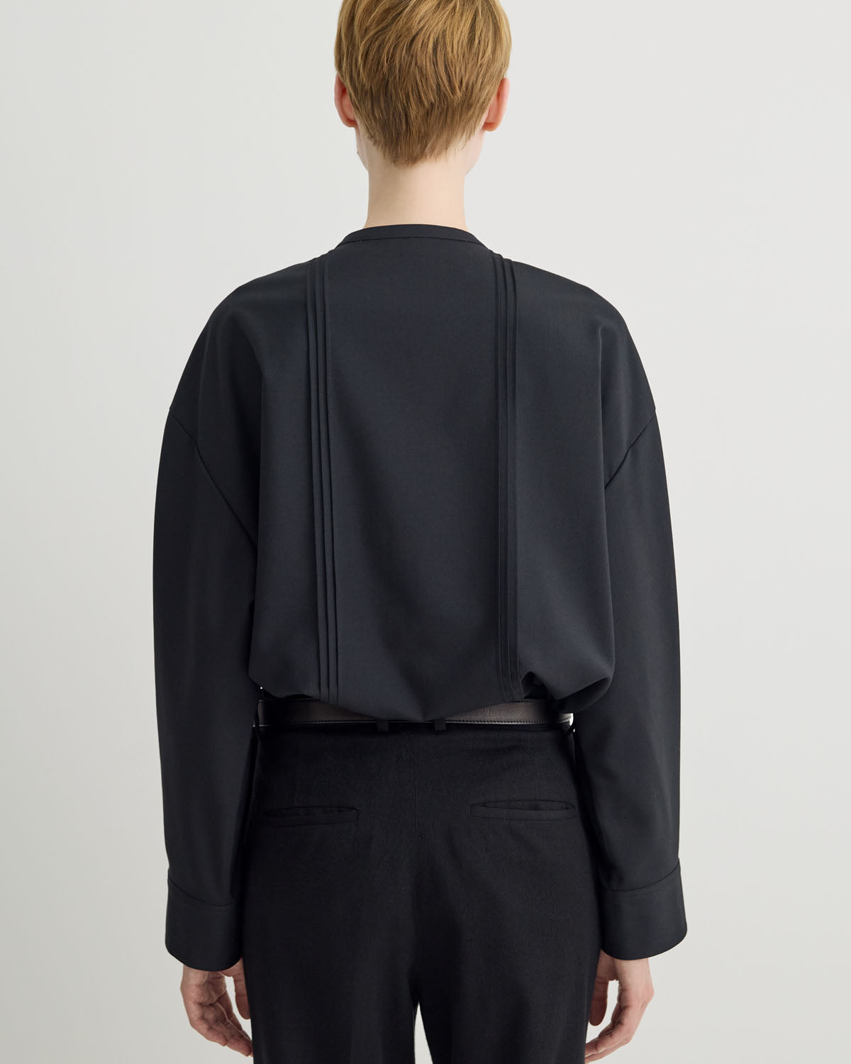PIN TUCK STAND COLLAR BLOUSE