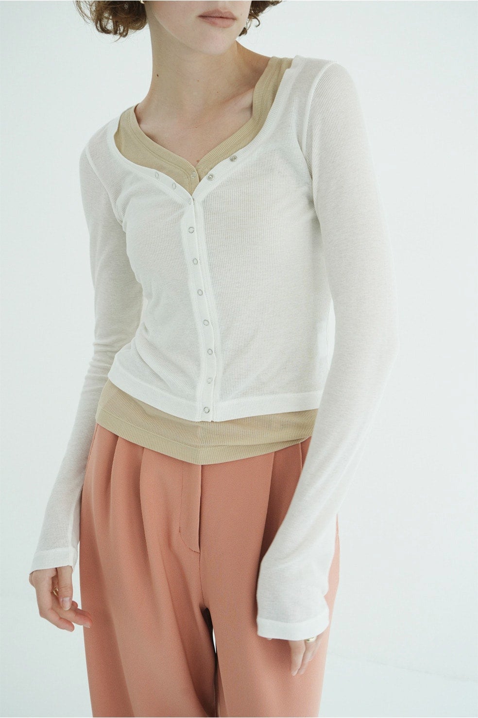 CURVED NECK LAYERED SET TOPS