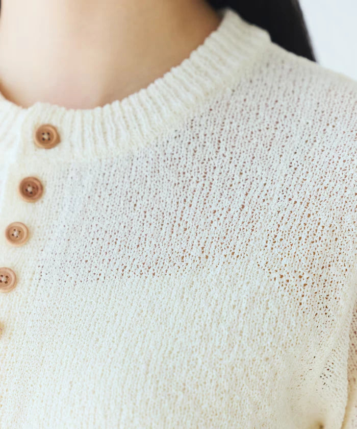Wood Button Boucle Cardigan