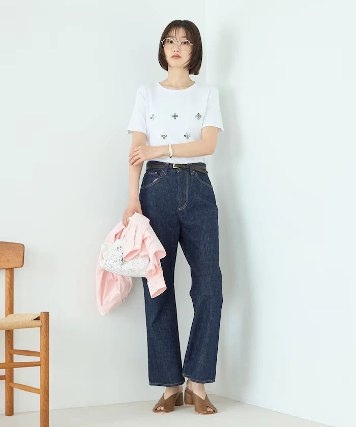 Shell Button Flower Motif Cotton Modal T-Shirt