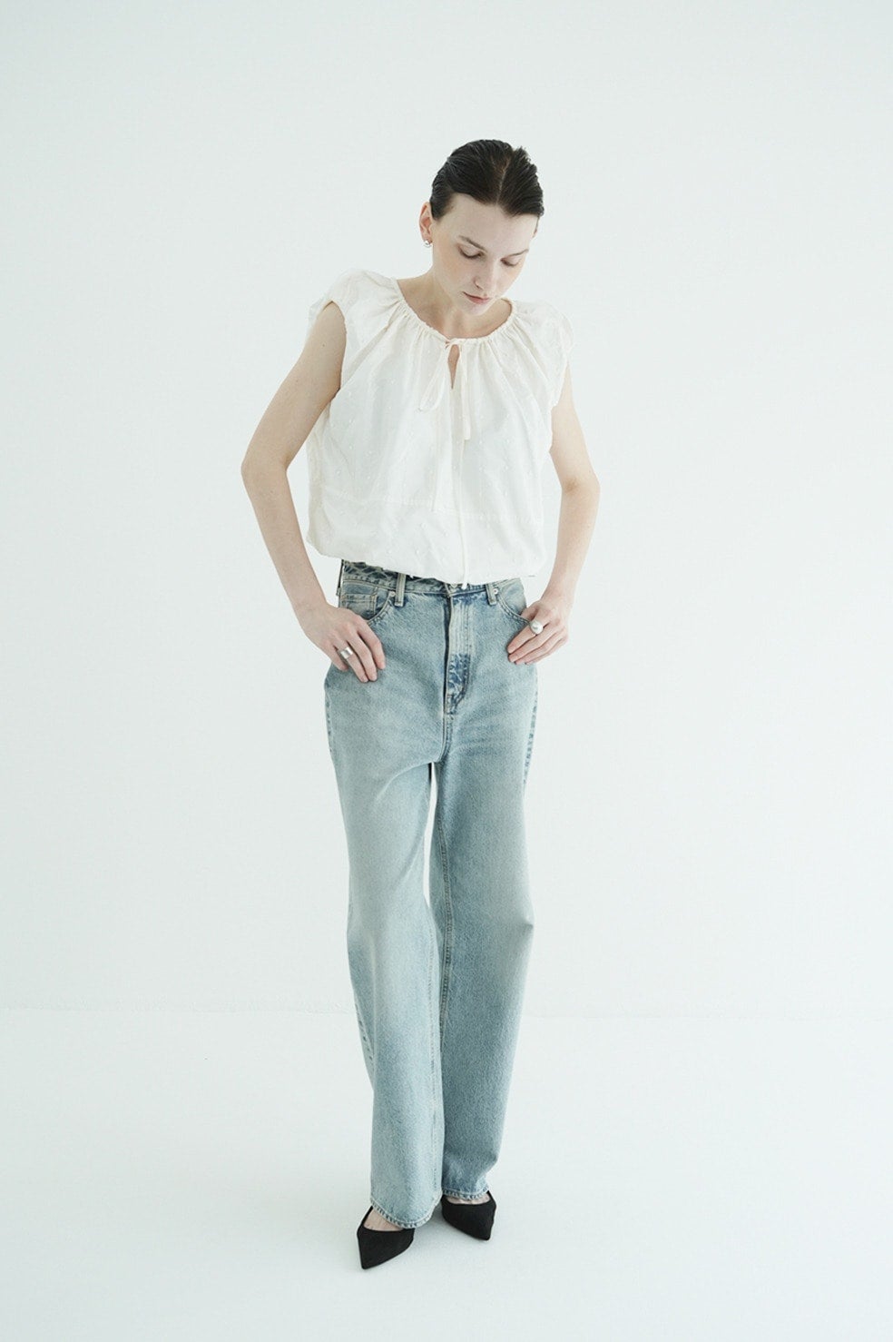 W FACE DOT SLEEVELESS RIBBON TOPS