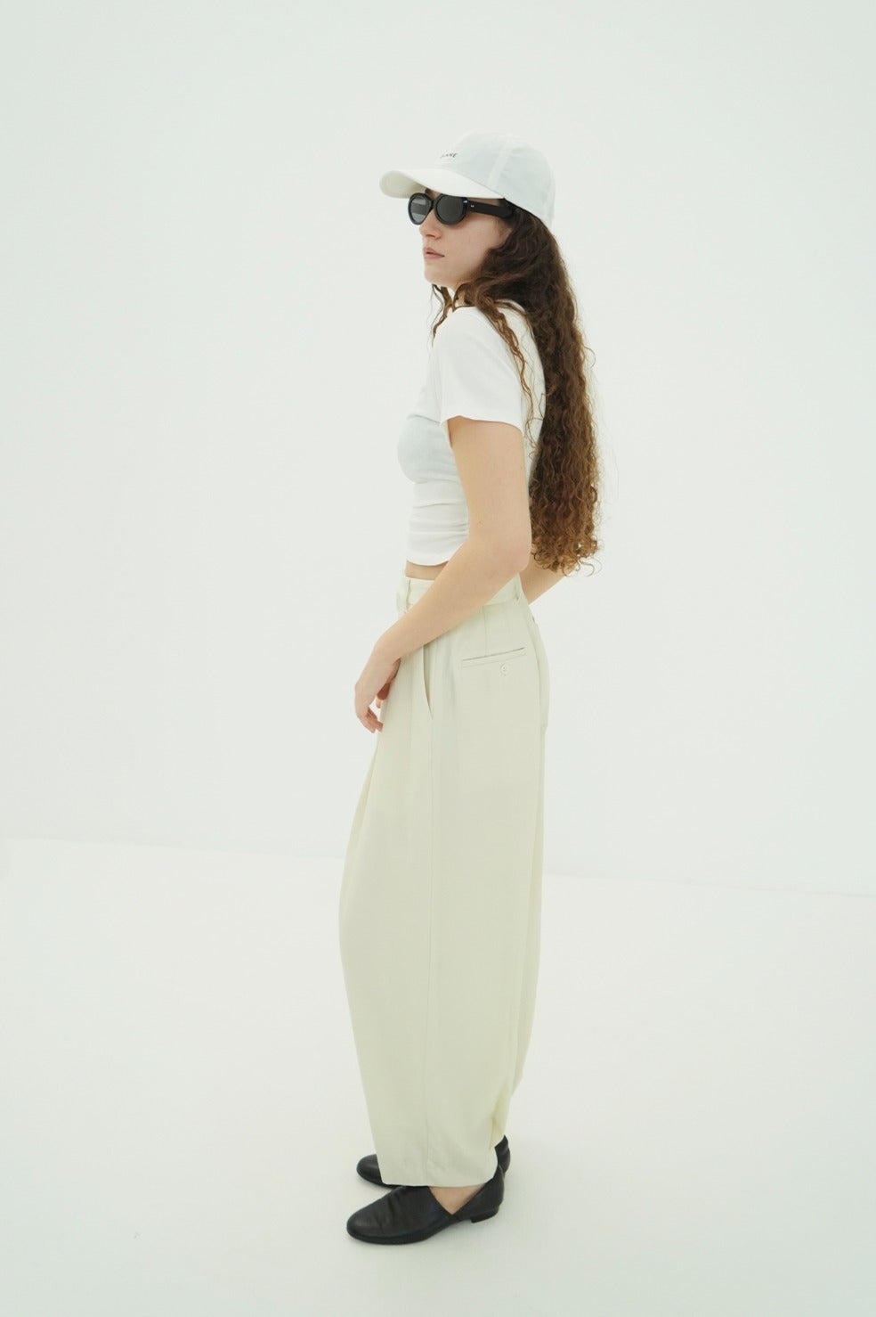 WOOL NYLON TUCK PANTS