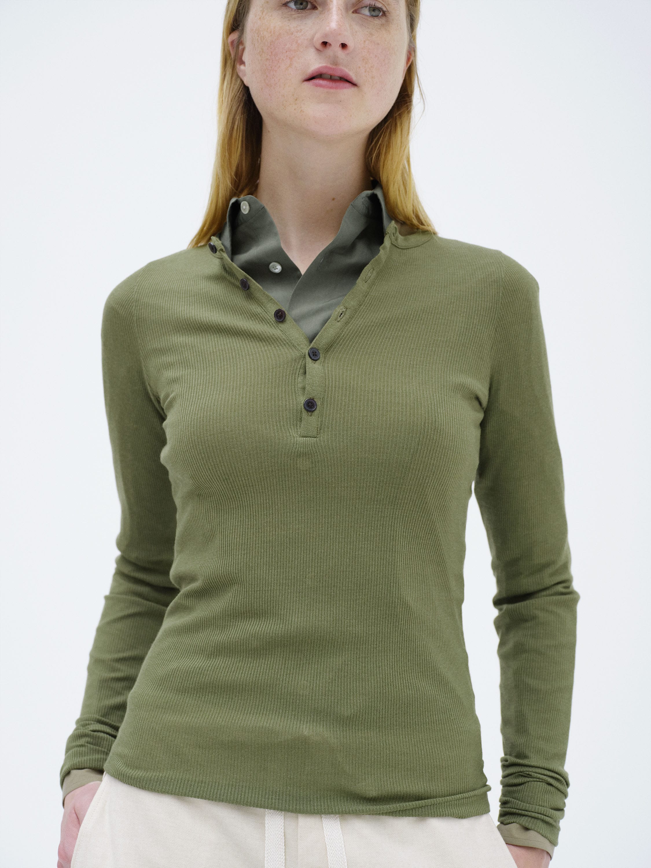 WOOL SILK SOFT RIB HENLEY