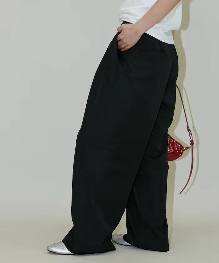 Color Tuck Slacks Pants Limited Release