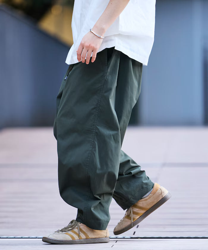 Easy Care Fabric Wide Silhouette Climbing Pants / Quick-Drying / UV Cut 【Limited Edition】