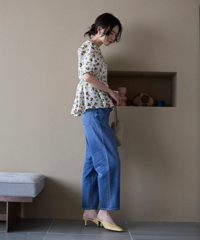 Flower Sheer Jacquard Volume Sleeve Peplum Blouse / 5 Minutes Sleeve