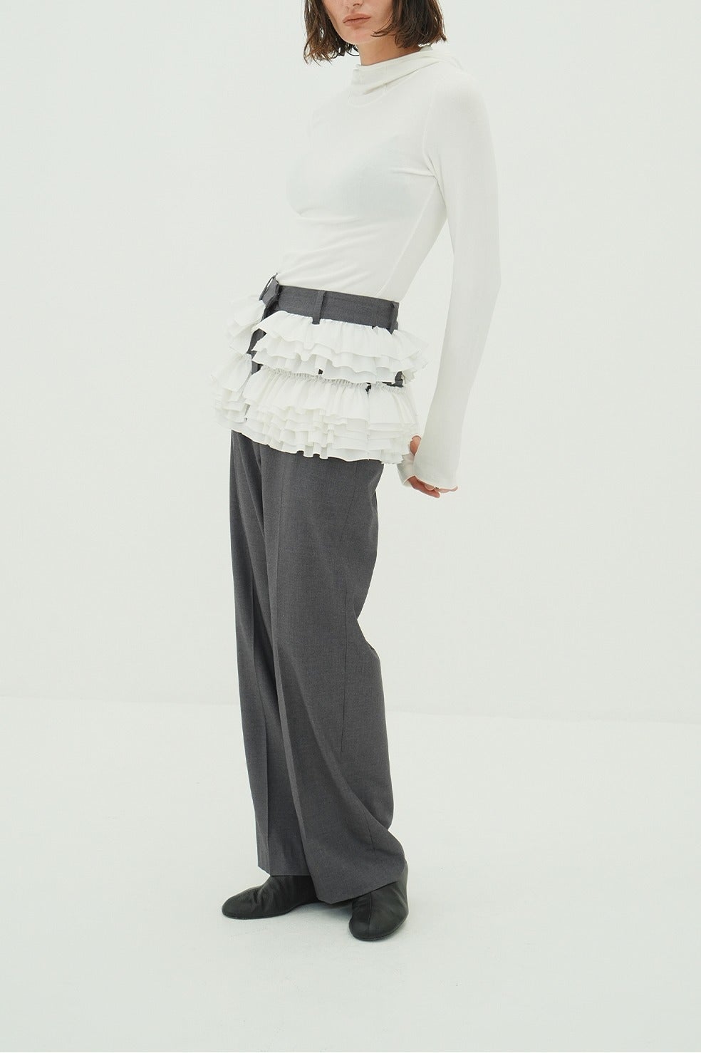 FRILLED SLACKS