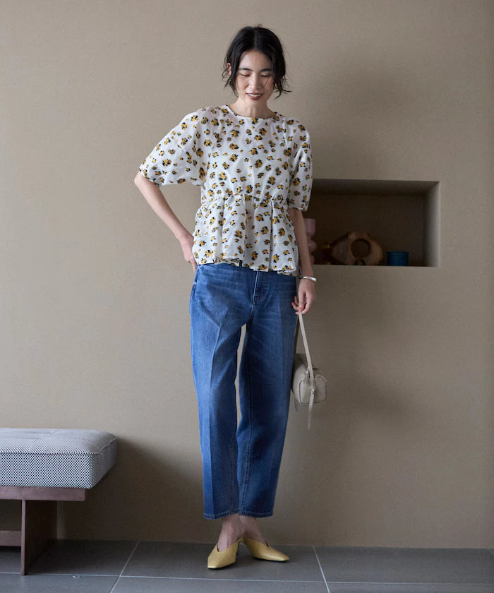 Flower Sheer Jacquard Volume Sleeve Peplum Blouse / 5 Minutes Sleeve