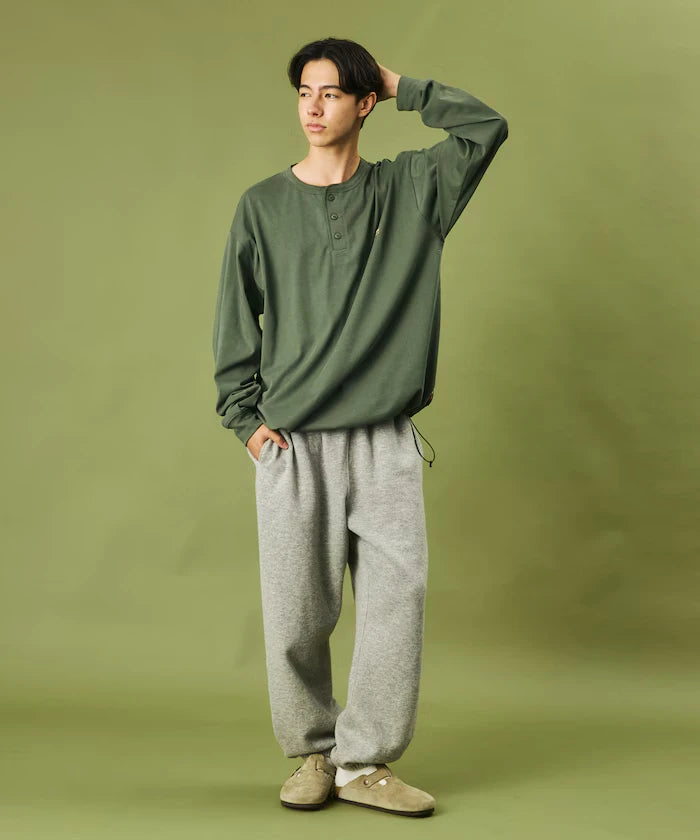 FREAK'S STORE for BEACH & FES Relax Fit One Point Logo Spindle Henley Neck Long Sleeve T-Shirt