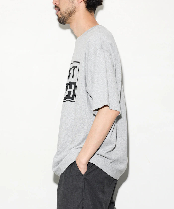 6 Ounce Front Logo Print Crew Neck T-Shirt / Print T-Shirt PRINT TWO-TIER BOX