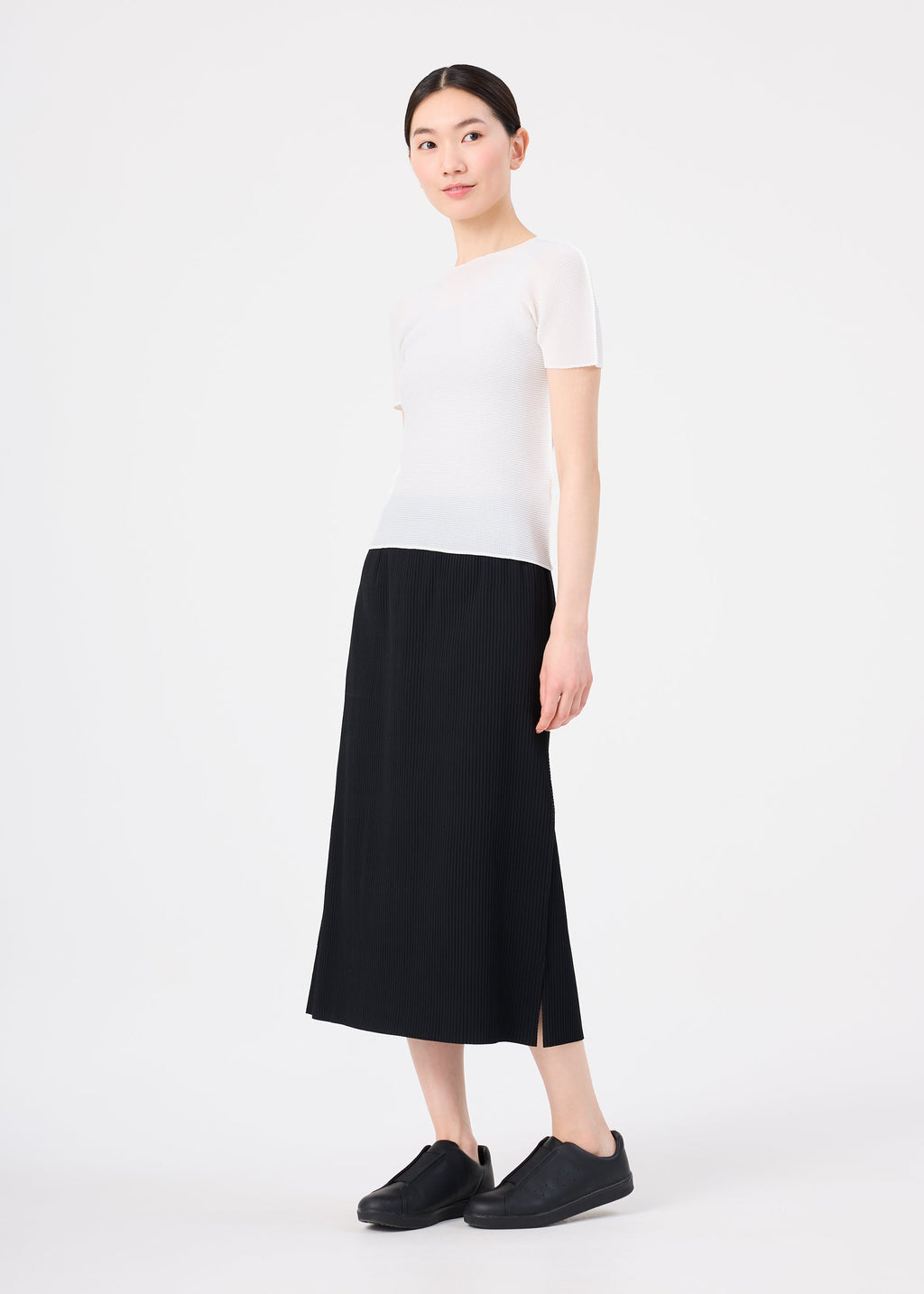 Fine Knit Pleats