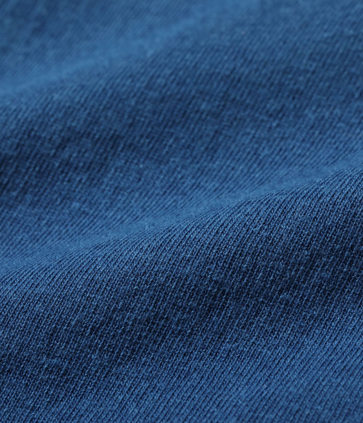 FICTION ROMANCE IDIGO DYE POCKET T-SHIRT