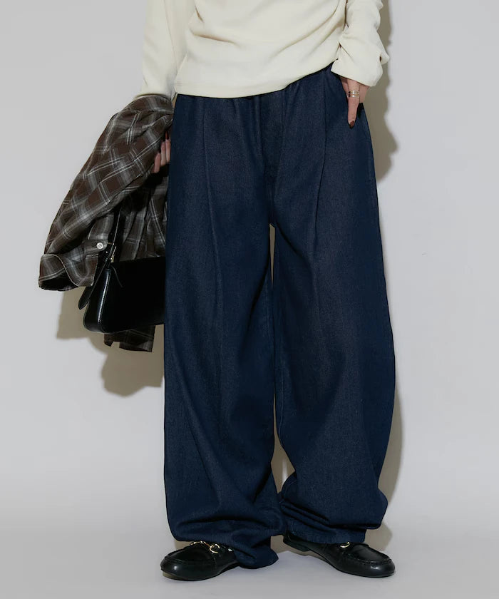 LOVE POP STUDIO Tuck Curve Pants Limited Edition