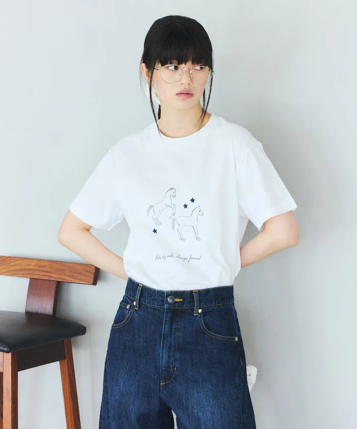 Comfortable Horse Print Crew Neck T-Shirt